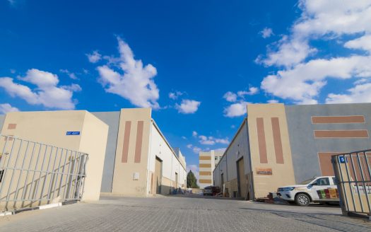 6 Warehouses in Standalone Compound for Sale in DIP